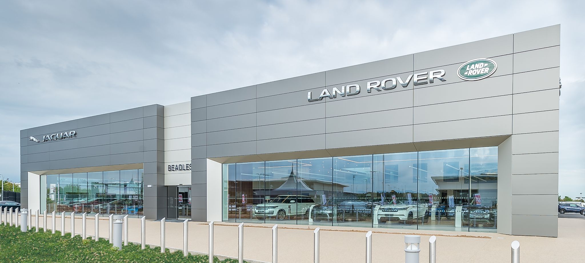 Group 1 Land Rover Southend Car dealership in Rochford AutoTrader